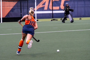 Charlotte de Vries'  golden goal in overtime propelled SU to a 2-1 win over Liberty and the NCAA Tournament quarterfinals.