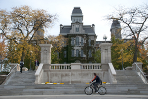 Chancellor Kent Syverud asked the University Senate to review SU’s faculty-student relationship policies in December 2017. 