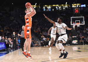 Buddy Boeheim scored a career-high 26 points, often spotting up in transition.