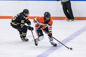 Syracuse held a 4-1 lead early in the third period, but Lindenwood scored three unanswered to tie the Orange 4-4.